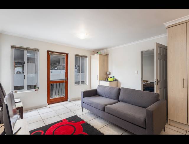 1 BEDROOM APARTMENT TO LET IN ROSENDAL